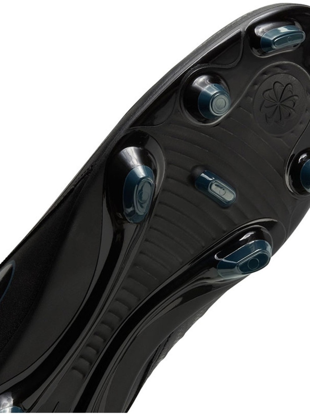 Nike Men's Black Athletic Soccer Cleats - Picture 7 of 12